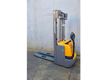 Slagač stoga JUNGHEINRICH EJC