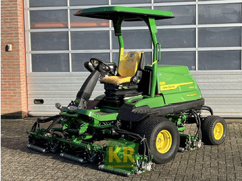 Vrtna kosilica JOHN DEERE 8700