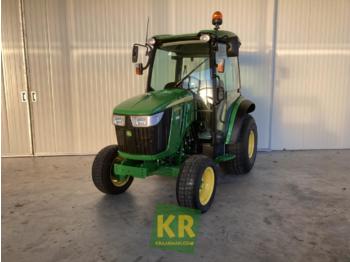 Novi Mali traktor John Deere 3045R: slika Novi Mali traktor John Deere 3045R