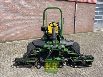 Vrtna kosilica JOHN DEERE 8700