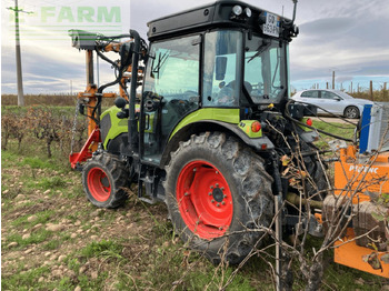 Traktor CLAAS nexos 240 m: slika Traktor CLAAS nexos 240 m