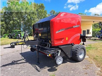 Kvadratna balirka CASE IH