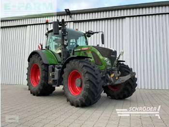 Traktor FENDT 724 Vario