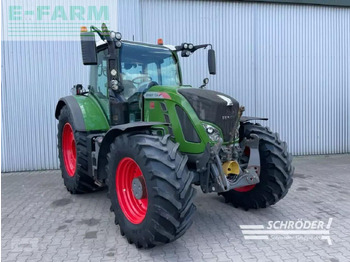 Traktor FENDT 724 Vario