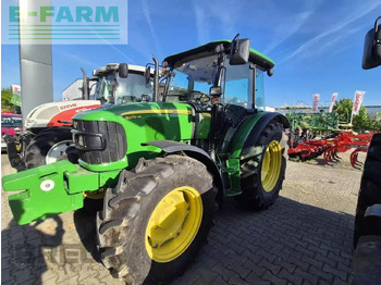 Traktor JOHN DEERE 5070M