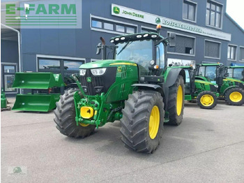 Traktor JOHN DEERE 6215R