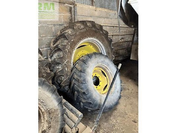 Traktor John Deere 6230: slika Traktor John Deere 6230