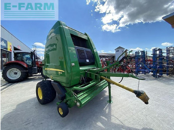 Kvadratna balirka John Deere 864: slika Kvadratna balirka John Deere 864 Kvadratna balirka John Deere 864: slika Kvadratna balirka John Deere 864