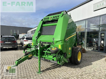 Kvadratna balirka John Deere v461m: slika Kvadratna balirka John Deere v461m