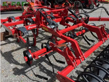 Kultivator Kverneland enduro 3000 triflex: slika Kultivator Kverneland enduro 3000 triflex Kultivator Kverneland enduro 3000 triflex: slika Kultivator Kverneland enduro 3000 triflex