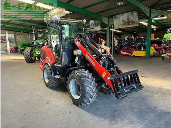 Zglobni utovarivač Manitou mla5-50: slika Zglobni utovarivač Manitou mla5-50