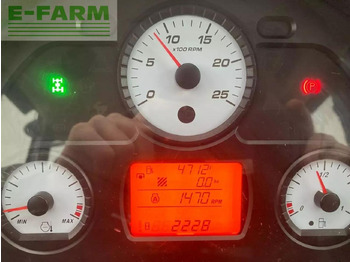 Traktor Massey Ferguson 4707: slika Traktor Massey Ferguson 4707