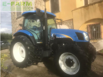 Traktor NEW HOLLAND T7.225