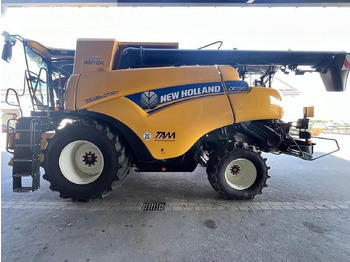 Kombajn za žetvu NEW HOLLAND CR series