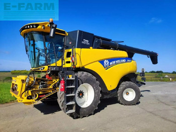 Kombajn za žetvu NEW HOLLAND CR series