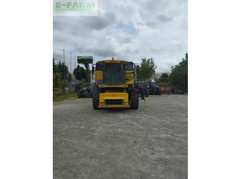 Kombajn za žetvu New Holland csx 7050: slika Kombajn za žetvu New Holland csx 7050