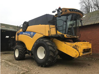 Kombajn za žetvu NEW HOLLAND CX series