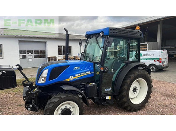 Traktor NEW HOLLAND T4