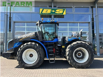 Traktor NEW HOLLAND T9