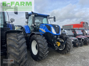 Traktor NEW HOLLAND T7.225