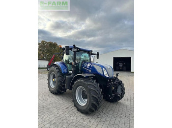 Traktor NEW HOLLAND T7.270