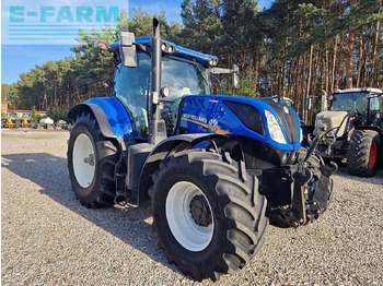 Traktor NEW HOLLAND T7.270
