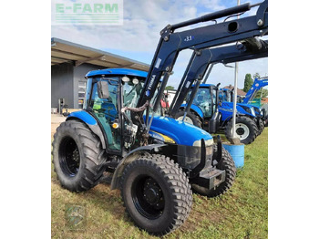 Traktor NEW HOLLAND TD5