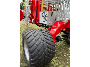 Prevrtač sijena/ Grabulje Pöttinger top 1252 c: slika Prevrtač sijena/ Grabulje Pöttinger top 1252 c Prevrtač sijena/ Grabulje Pöttinger top 1252 c: slika Prevrtač sijena/ Grabulje Pöttinger top 1252 c