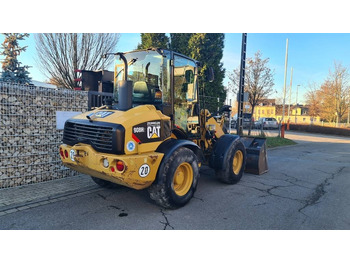 Utovarivač na kotačima CAT 908 H2 hydr. Schnellwechsler 3. Steuerkreis Allrad: slika Utovarivač na kotačima CAT 908 H2 hydr. Schnellwechsler 3. Steuerkreis Allrad