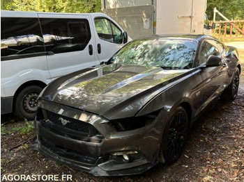 Automobil FORD