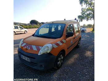 Automobil RENAULT