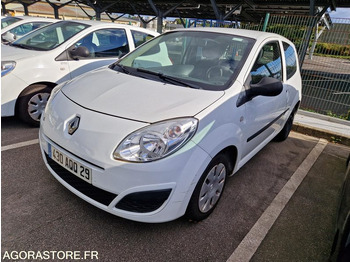 Automobil RENAULT