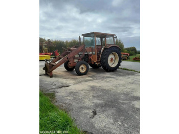 Traktor TRACTEUR - MC CORMICK - IH 654 - 1972: slika Traktor TRACTEUR - MC CORMICK - IH 654 - 1972