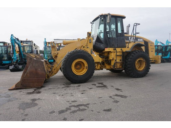 Utovarivač na kotačima CATERPILLAR 950H