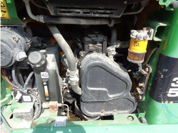 Mini utovarivač JCB 135 R: slika Mini utovarivač JCB 135 R