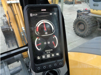 Mini bager Kubota XE55GA: slika Mini bager Kubota XE55GA