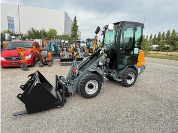 Utovarivač na kotačima GIANT