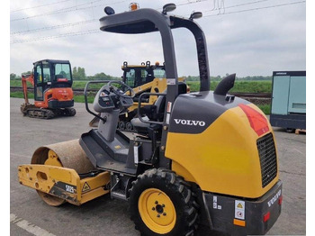 Valjak Volvo SD25: slika Valjak Volvo SD25