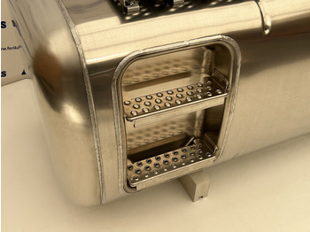 Novi Spremnik goriva za Kamion Mercedes-Benz Fuel tank 820L + 90L AdBlue: slika Novi Spremnik goriva za Kamion Mercedes-Benz Fuel tank 820L + 90L AdBlue Novi Spremnik goriva za Kamion Mercedes-Benz Fuel tank 820L + 90L AdBlue: slika Novi Spremnik goriva za Kamion Mercedes-Benz Fuel tank 820L + 90L AdBlue