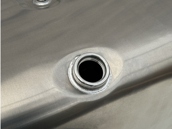 Novi Spremnik goriva za Kamion Scania New aluminum fuel tank 350L: slika Novi Spremnik goriva za Kamion Scania New aluminum fuel tank 350L