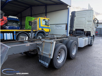 Kamion-šasija Volvo FH 657000 km, 6x4, Globetrotter: slika Kamion-šasija Volvo FH 657000 km, 6x4, Globetrotter Kamion-šasija Volvo FH 657000 km, 6x4, Globetrotter: slika Kamion-šasija Volvo FH 657000 km, 6x4, Globetrotter