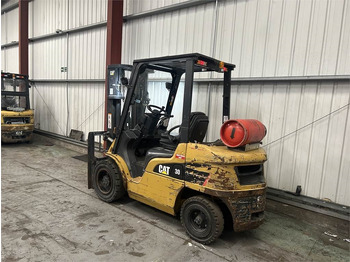 Plinski viličar CAT GP30NT: slika Plinski viličar CAT GP30NT Plinski viličar CAT GP30NT: slika Plinski viličar CAT GP30NT