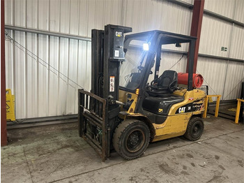 Plinski viličar CAT GP30NT: slika Plinski viličar CAT GP30NT Plinski viličar CAT GP30NT: slika Plinski viličar CAT GP30NT