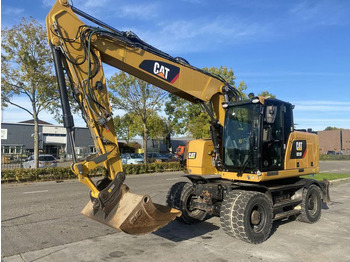 Bager na kotačima CATERPILLAR M318F