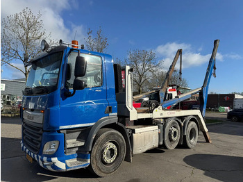 Utovarivač s proklizavajućim upravljanjem DAF CF 400