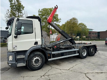 Kamion s kukastom dizalicom DAF CF 440