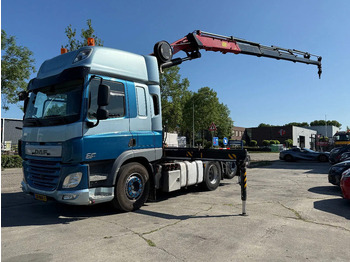Kamion s kranom DAF CF 440