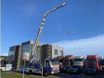 Kamion s kranom IVECO EuroCargo 90E