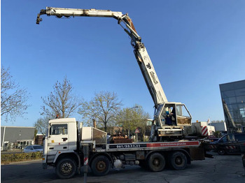 Kamion s kranom VOLVO F12