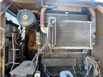 Bager gusjeničar CATERPILLAR 320 EL: slika Bager gusjeničar CATERPILLAR 320 EL Bager gusjeničar CATERPILLAR 320 EL: slika Bager gusjeničar CATERPILLAR 320 EL